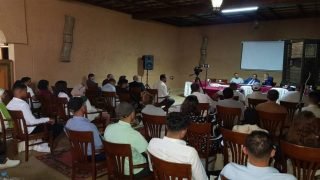 المنتجات المجالية بين التثمين والهيكلة: ندوة علمية تسلط الضوء على رهانات التنمية بجهة درعة تافيلالت في إطار المعرض الجهوي بميدلت