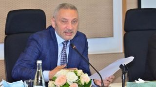 مولاي حفيظ العلمي يعزز موقعه في القطاع البنكي عبر صفقة استحواذ استراتيجية في “سَهام بنك”