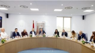 بلاغ الأحرار: إشادة بالمنجزات وتجديد للثوابت الوطنية