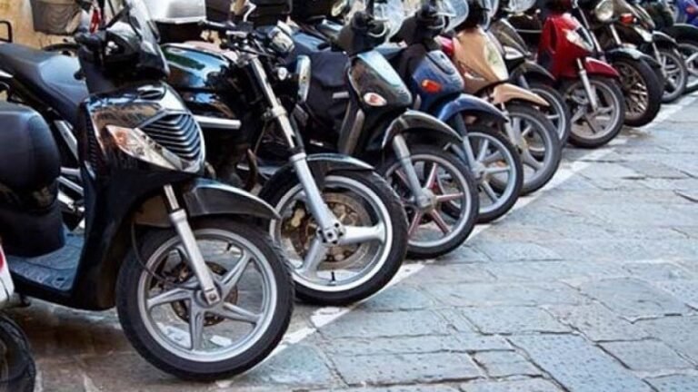 رئيس الحكومة يتدخل لتعليق حملة مراقبة الدراجات النارية ويعلن مهلة سنة لتسوية الأوضاع