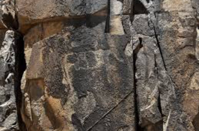 اكتشاف موقع أثري جديد يعزز تراث النقوش الصخري ضواحي  تيزنيت