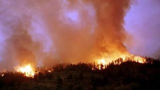 أربعة حرائق كبرى تشتعل في البرتغال وحصيلة الوفيات ترتفع إلى ثلاث