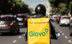 “Glovo” المغرب توقع اتفاقاً مع مجلس المنافسة وتطلق إصلاحات لضمان الشفافية والإنصاف