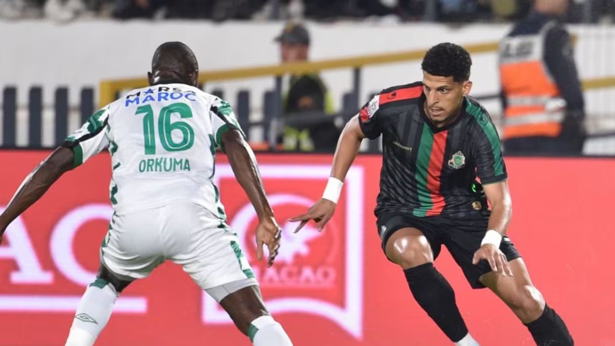 التعادل السلبي يحسم قمة الرجاء والجيش الملكي في الجولة الثانية من البطولة الوطنية