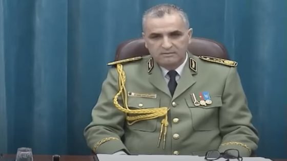 فرار جنرال جزائري عبر قارب سريع متجه نحو السواحل الإسبانية