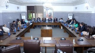 الفريق النيابي للبام يدعو إلى إنهاء العمل بالتوقيت الصيفي الدائم