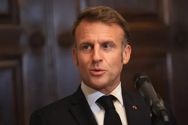 ماكرون يتجه لتشكيل حكومة جديدة بفرنسا خلال 48 ساعة
