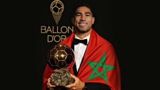 أشرف حكيمي يتوج بالكرة الذهبية الإفريقية ويصبح خامس مغربي يحقق اللقب