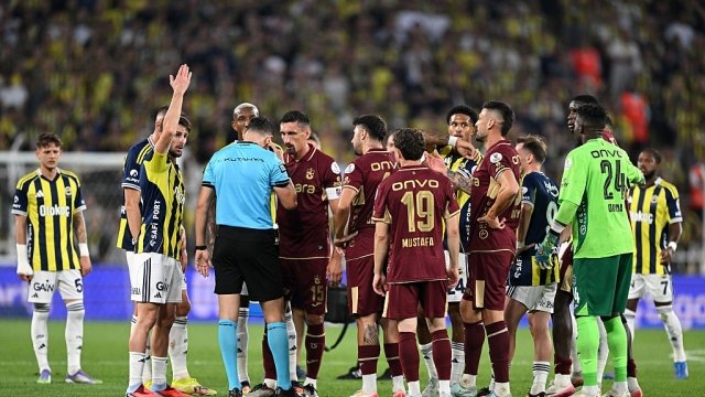 فضيحة مراهنات تهز كرة القدم التركية: توقيف 18 شخصا بينهم 17 حكما