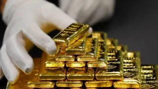 الذهب يكسر السقوف التاريخية: سباق الملاذات الآمنة في عالم مضطرب
