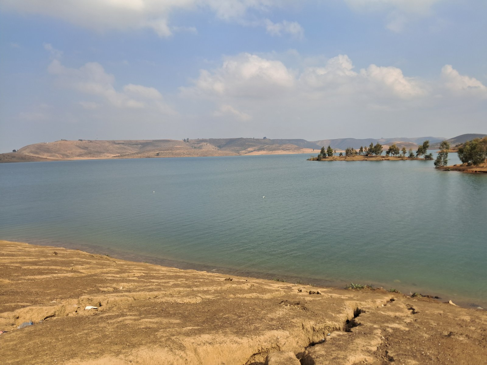 سد سيدي عبد الله ينتعش بالأمطار… والمقارنة مع سدود المغرب تكشف سر الأمن المائي في الجنوب