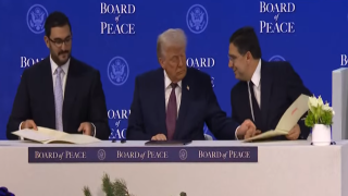 المغرب يوقّع بدافوس ميثاق إنشاء مجلس السلام بحضور ترامب