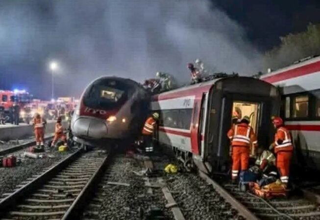 تصادم قطارين فائقَي السرعة جنوب إسبانيا يؤدي لمصرع 39 شخصاً