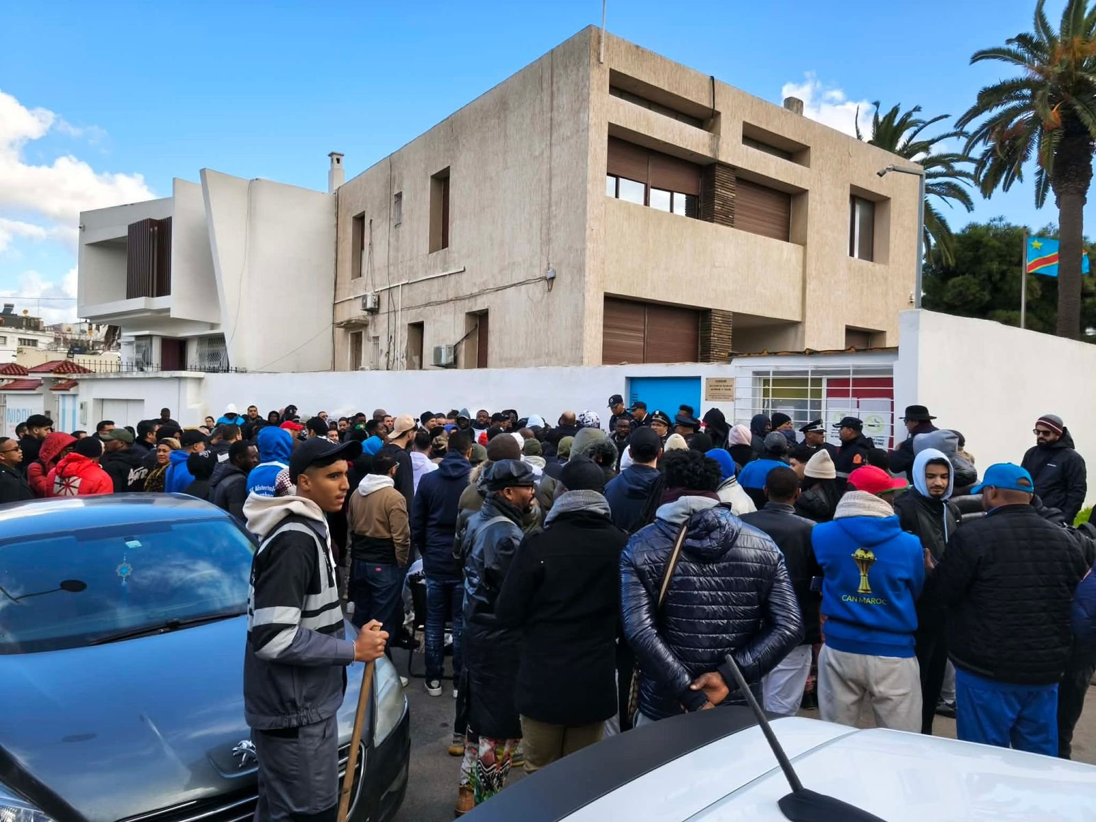 من القنصلية إلى المدرجات: كرة القدم تشعل السياسة والهوية قبل موقعة الكونغو والجزائر