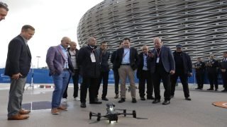 وفد من مكتب التحقيقات الفيدرالي يطلع على النموذج المغربي لتأمين “كان 2025”