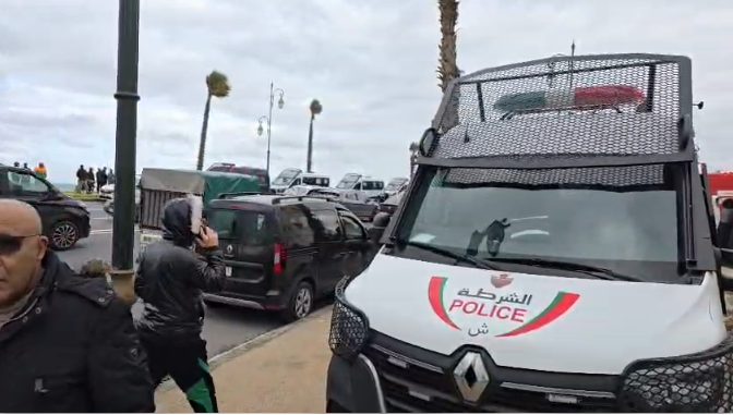 عاجل.. فاجعة تحت الأمطار: انهيار منزل بحي العكاري يحصد روحًا ويخلّف مصابين