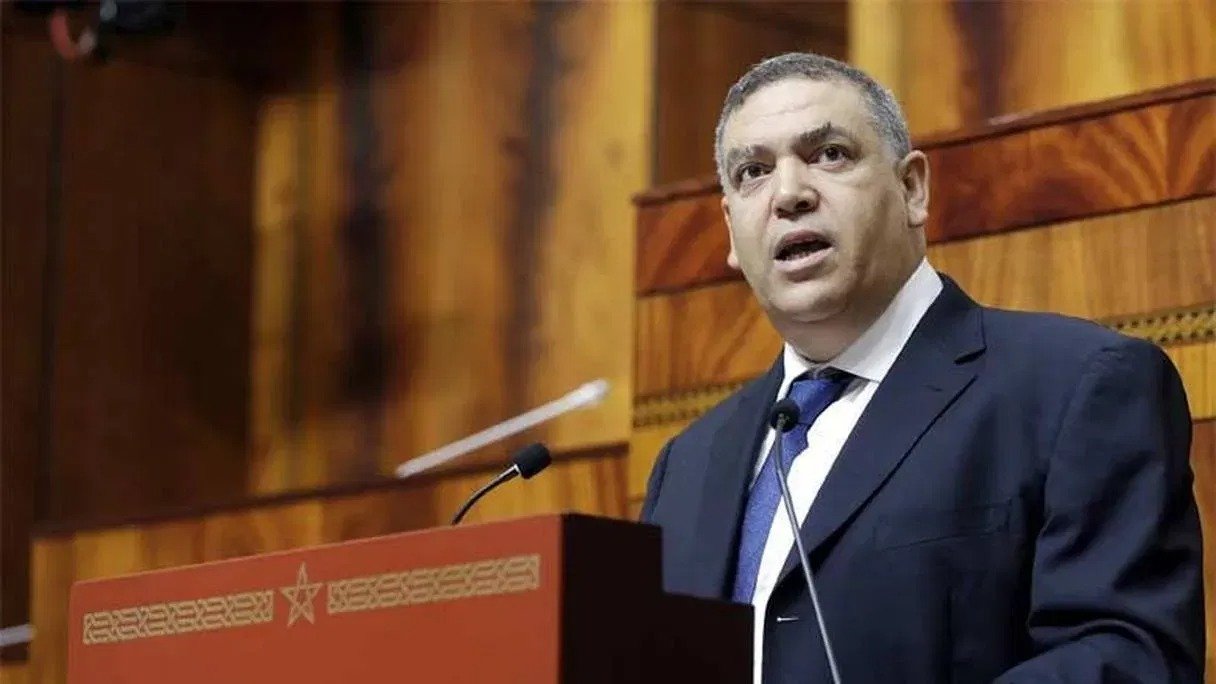 لفتيت يكشف حزمة امتيازات جديدة لأعوان السلطة: زيادات متتالية في الأجور وترقية جماعية إلى “خليفة قائد”