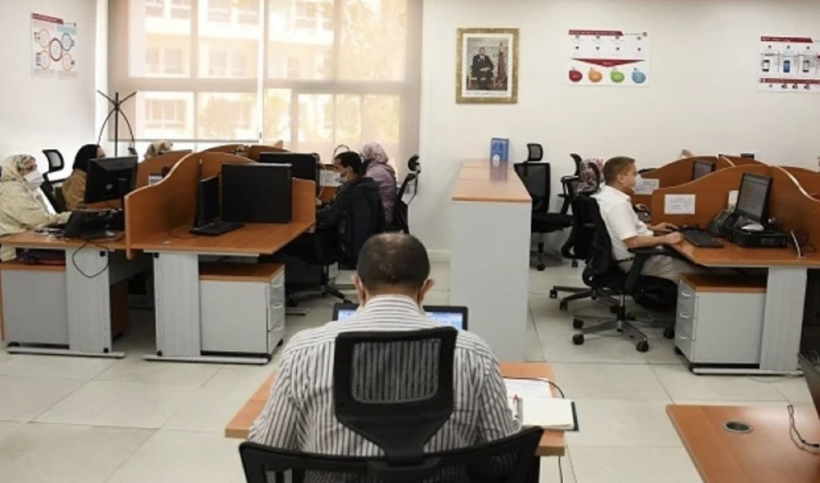 مباريات التوظيف المفتوحة في الرباط والدار البيضاء: فرص جديدة أم منافسة أشد في سوق الشغل؟