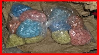 تفكيك شبكة ترويج “الإكستازي” بمكناس وحجز 2000 قرص مهلوس