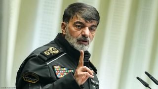 السلطات الإيرانية تتوعد المحتجين بعد دعوات خارجية لإسقاط النظام