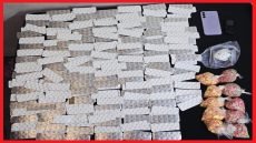 مكناس.. توقيف مروج مخدرات بحوزته أزيد من 5500 قرص مهلوس وكمية من الكوكايين