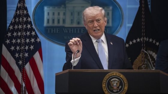 ترامب يتوعّد بـ”محو الحضارة الإيرانية” ويمنح طهران مهلة أخيرة