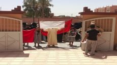 لليوم الثاني.. نساء فم الحمر بجماعة عرب الصباح بارفود  يواصلن الاحتجاج