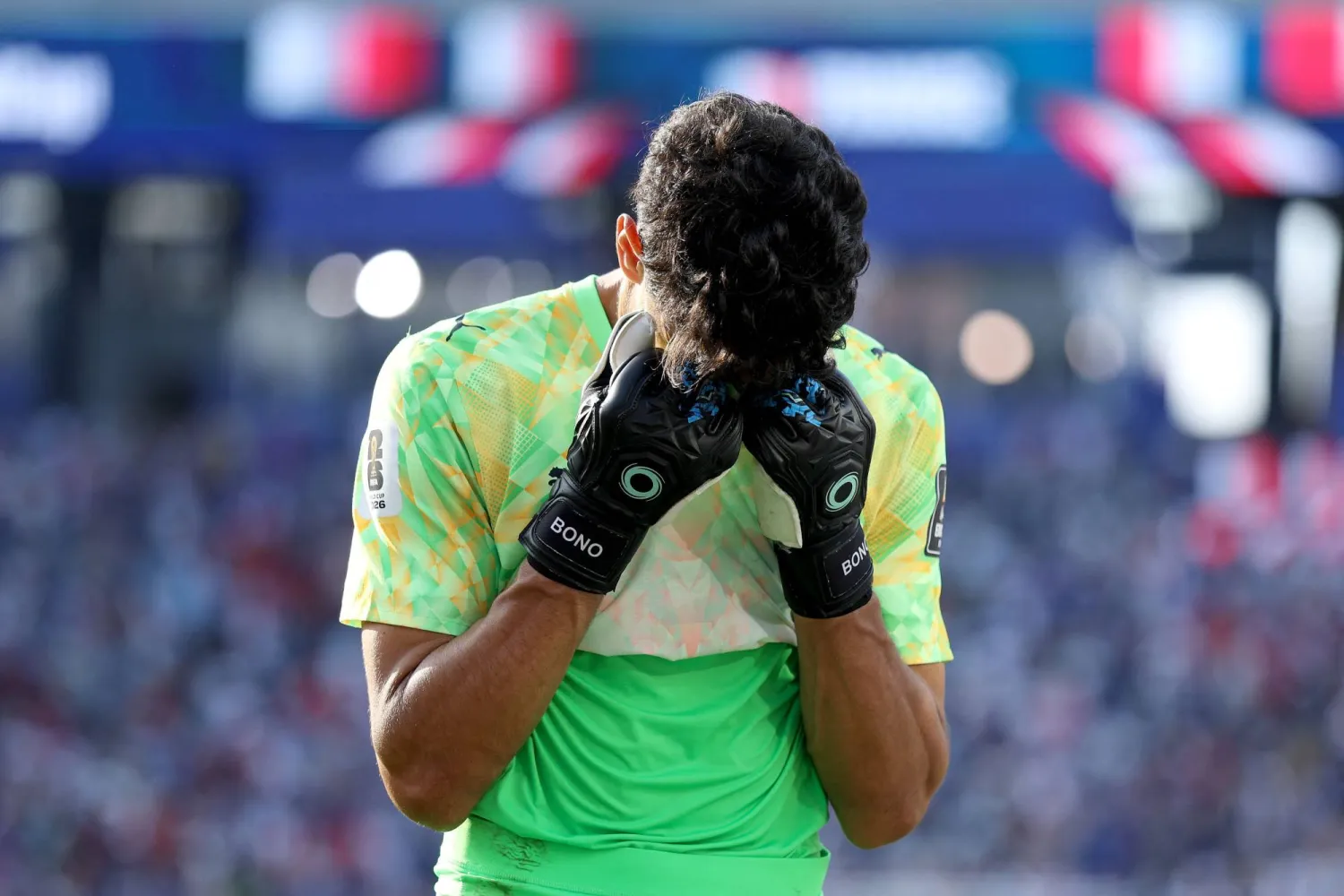 بعد دموع المونديال.. بونو يحسم موعد رحيله عن المنتخب المغربي