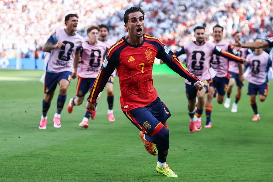 إسبانيا تجرد الأرجنتين من اللقب وتتوج بطلاً لكأس العالم 2026