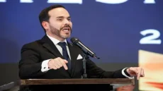 الرئيس الكولومبي الجديد يغلق سفارة بلاده بالجزائر ويعيد رسم السياسة الخارجية