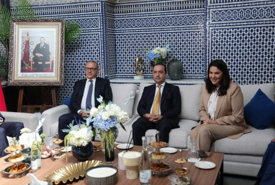 المنصوري تدشن مشاورات تشكيل الحكومة بلقاء الأحرار