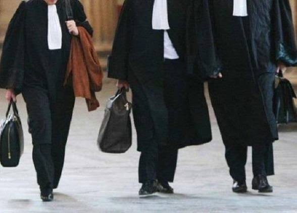 المحامون المغاربة يقررون تعليق إضرابهم بشكل مؤقت