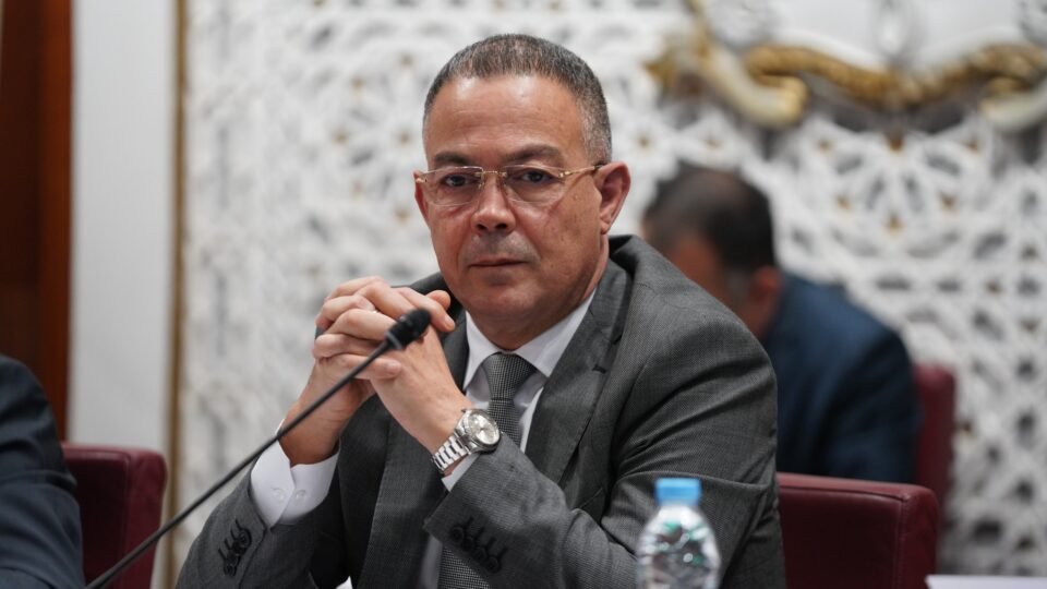لقجع يكشف كواليس دخوله السياسة ويحسم موقفه من قيادة «البام» 